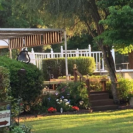 Dublin Farm Bed & Breakfast Exterior photo