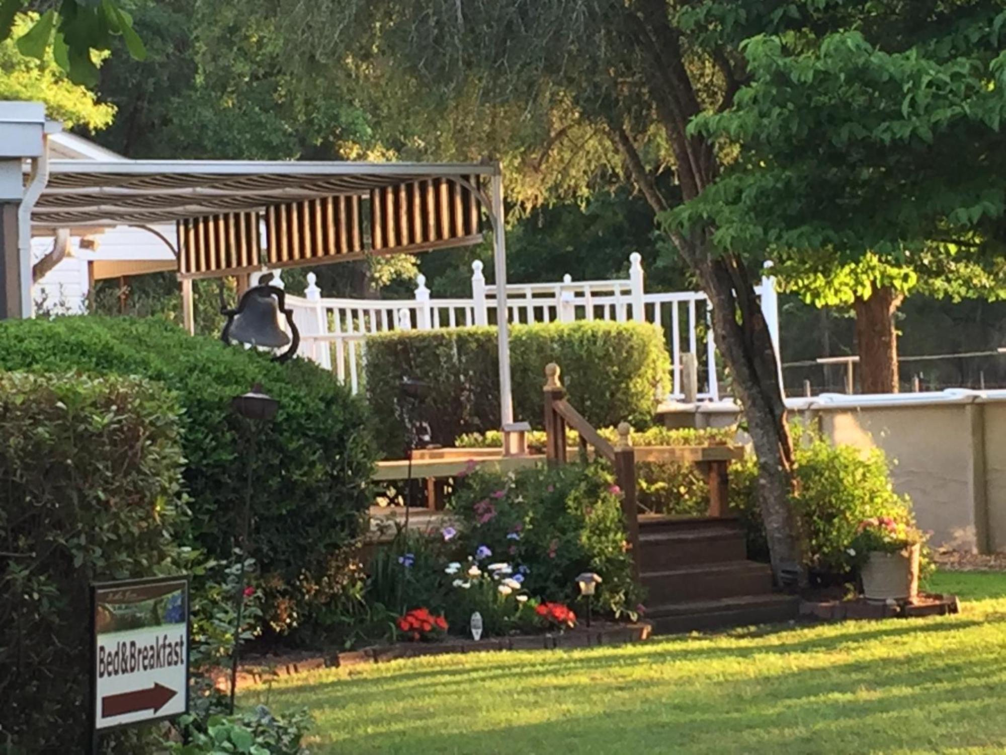 Dublin Farm Bed & Breakfast Exterior photo